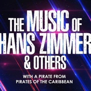 Blaues Farbenspiel im Hintergrund mit Hans Zimmer Schriftzug